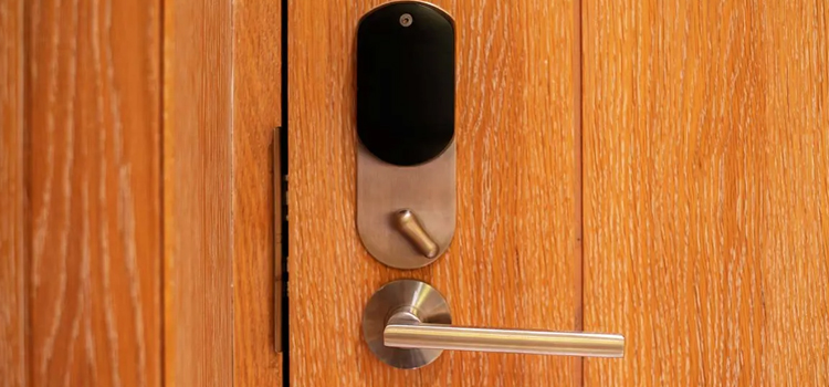 Automatic Locking Door Knob Olivehurst